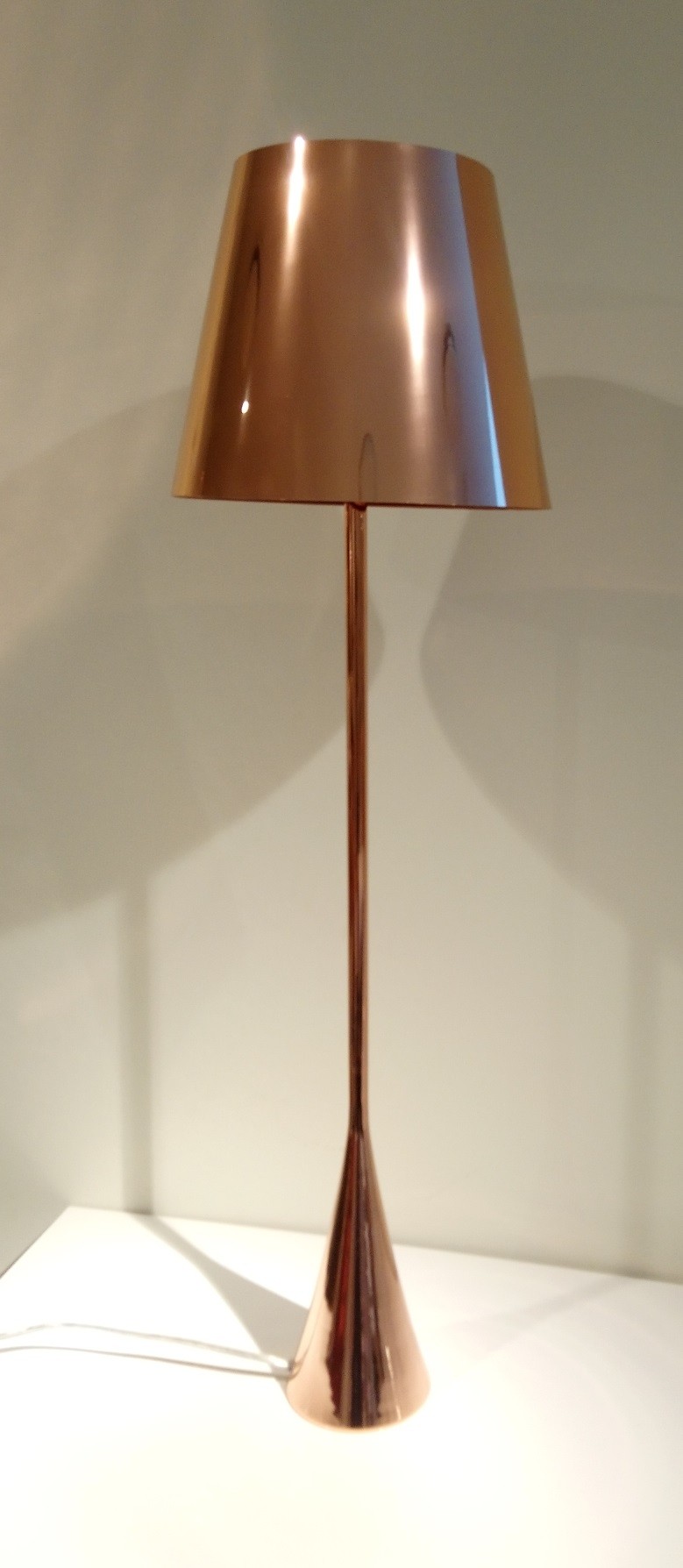 TABLE LAMP P. MOURGUE / LIGNE ROSET